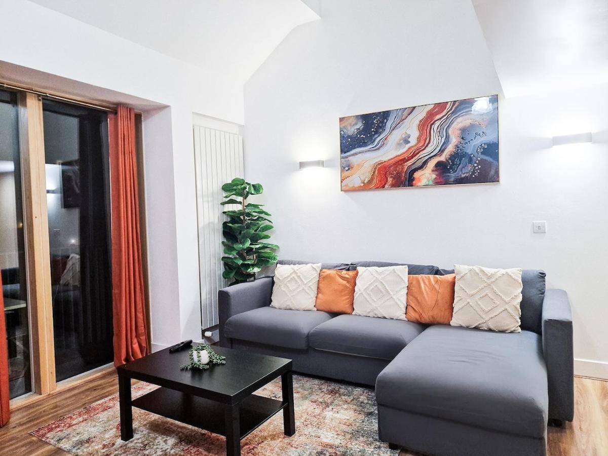 Luxury Waterfront Property With Free Parking Coventry Exteriér fotografie