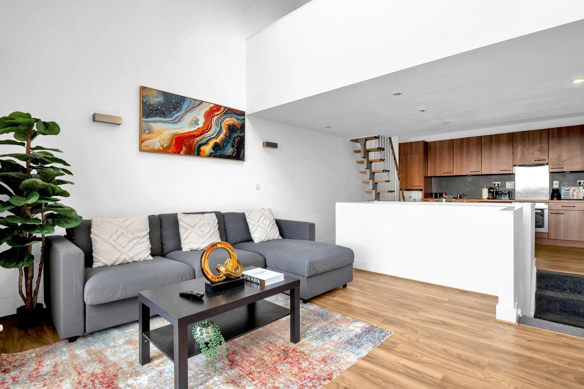 Luxury Waterfront Property With Free Parking Coventry Exteriér fotografie