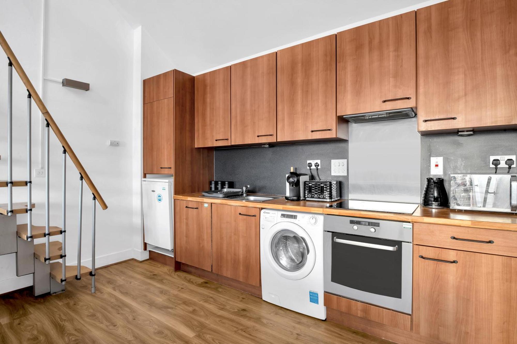 Luxury Waterfront Property With Free Parking Coventry Exteriér fotografie