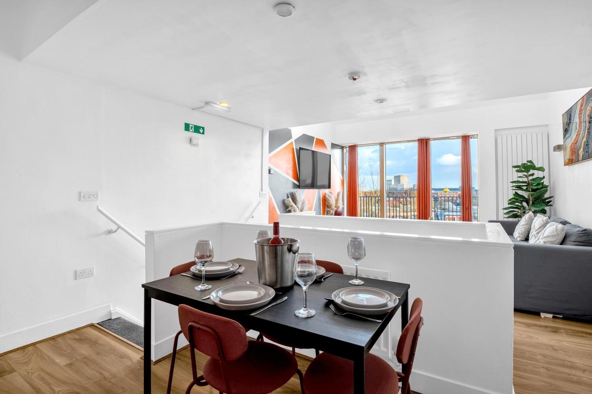 Luxury Waterfront Property With Free Parking Coventry Exteriér fotografie
